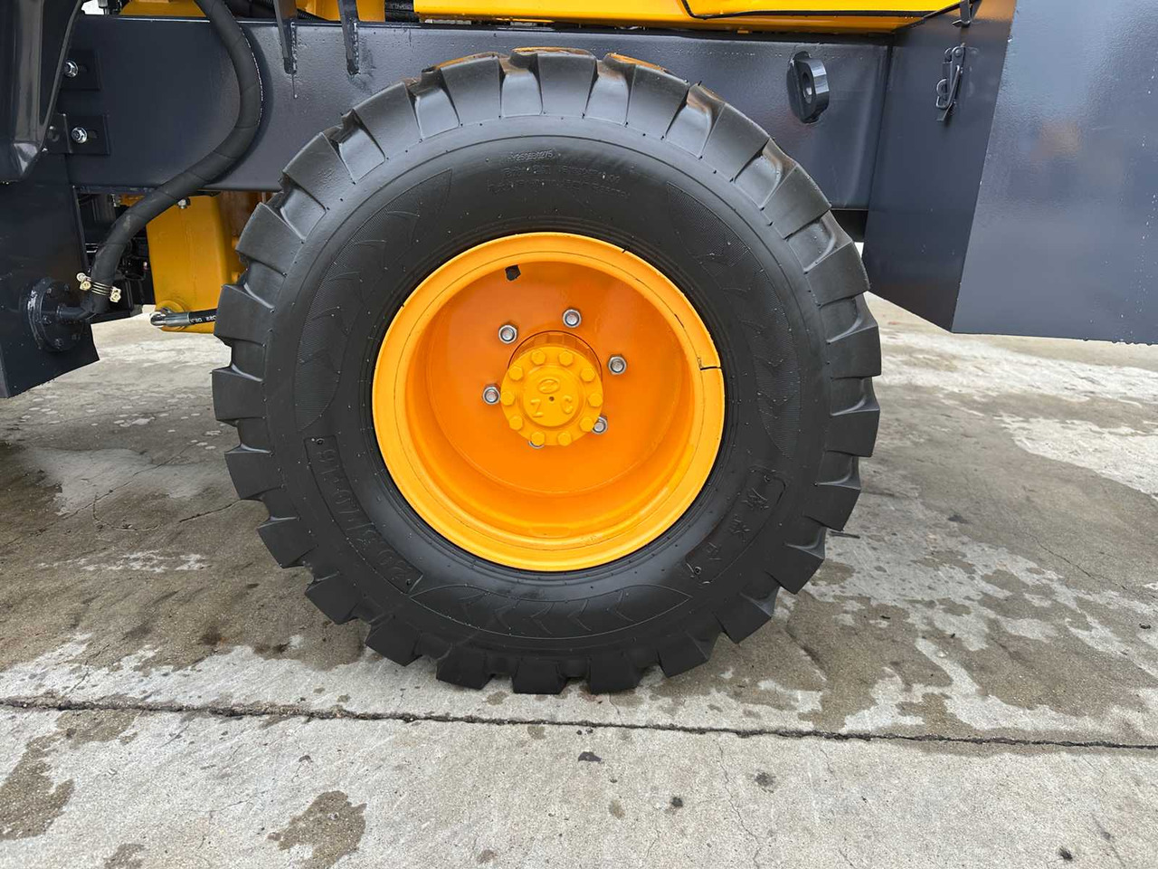 Chargeuse sur pneus BLANCHE - 2025 - TW36 - SHOVEL