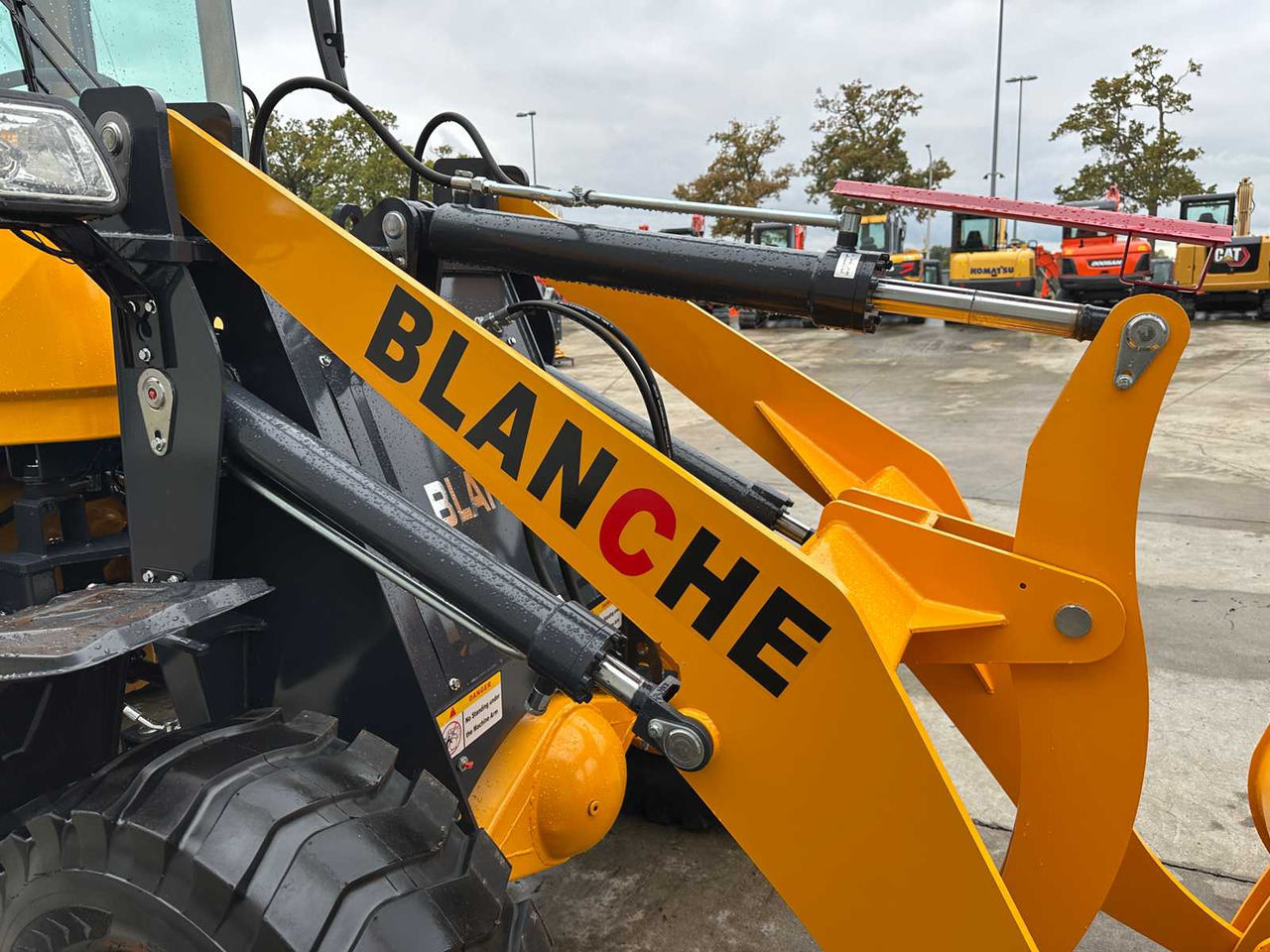 Chargeuse sur pneus BLANCHE - 2025 - TW36 - SHOVEL