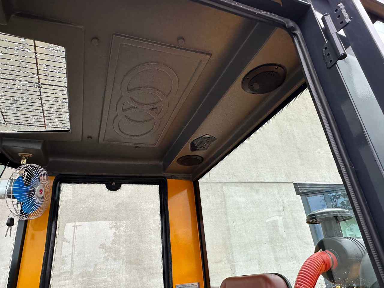 Chargeuse sur pneus BLANCHE - 2025 - TW36 - SHOVEL