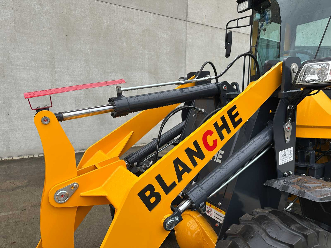 Chargeuse sur pneus BLANCHE - 2025 - TW36 - SHOVEL
