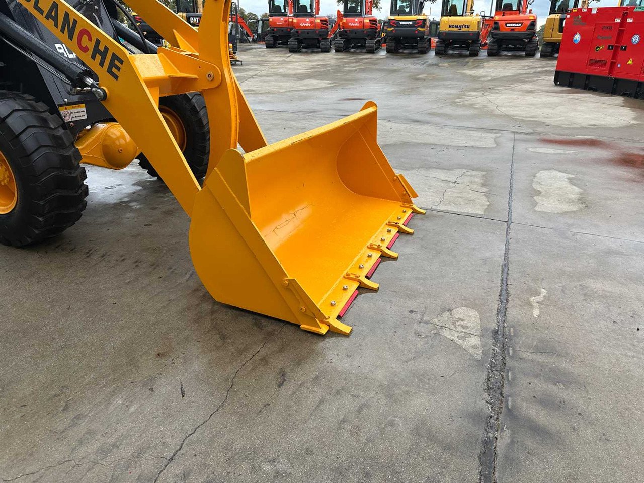 Chargeuse sur pneus BLANCHE - 2025 - TW36 - SHOVEL