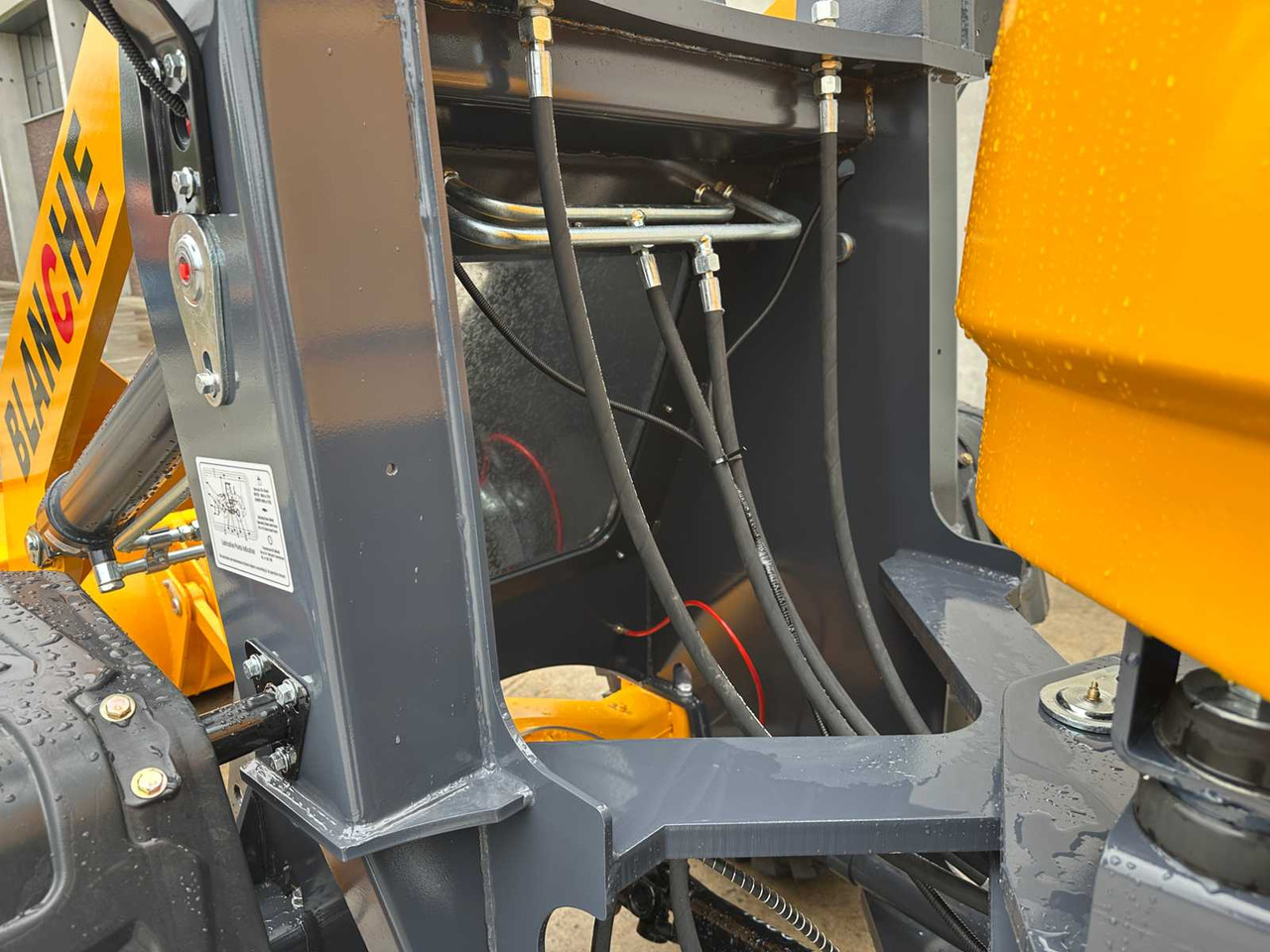 Chargeuse sur pneus BLANCHE - 2025 - TW36 - SHOVEL