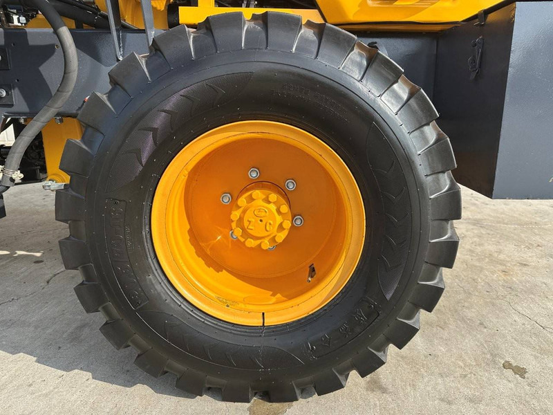 Chargeuse sur pneus BLANCHE TW36