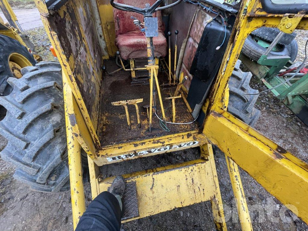 Chargeuse sur pneus BM H10 2053