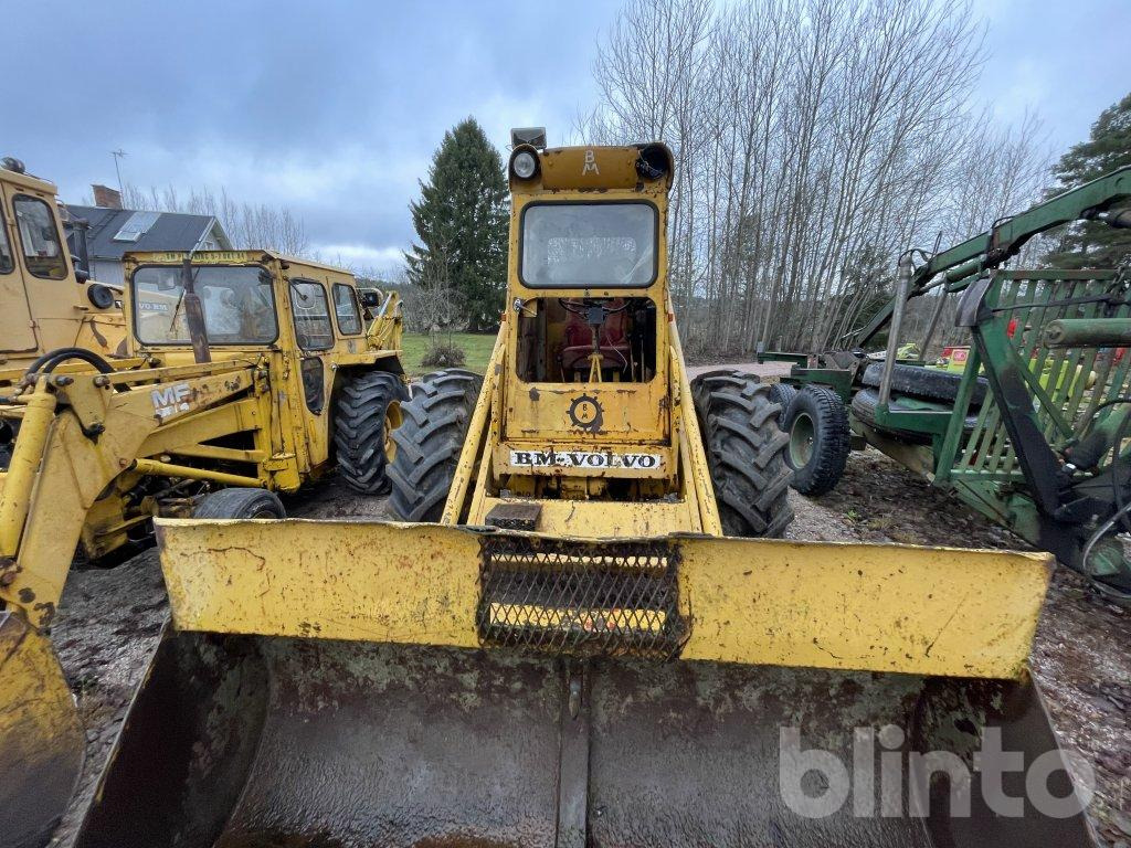 Chargeuse sur pneus BM H10 2053