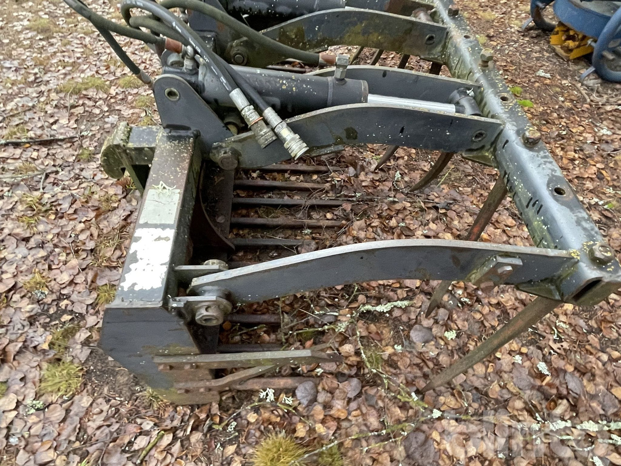 Chargeuse sur pneus BM H10 2053