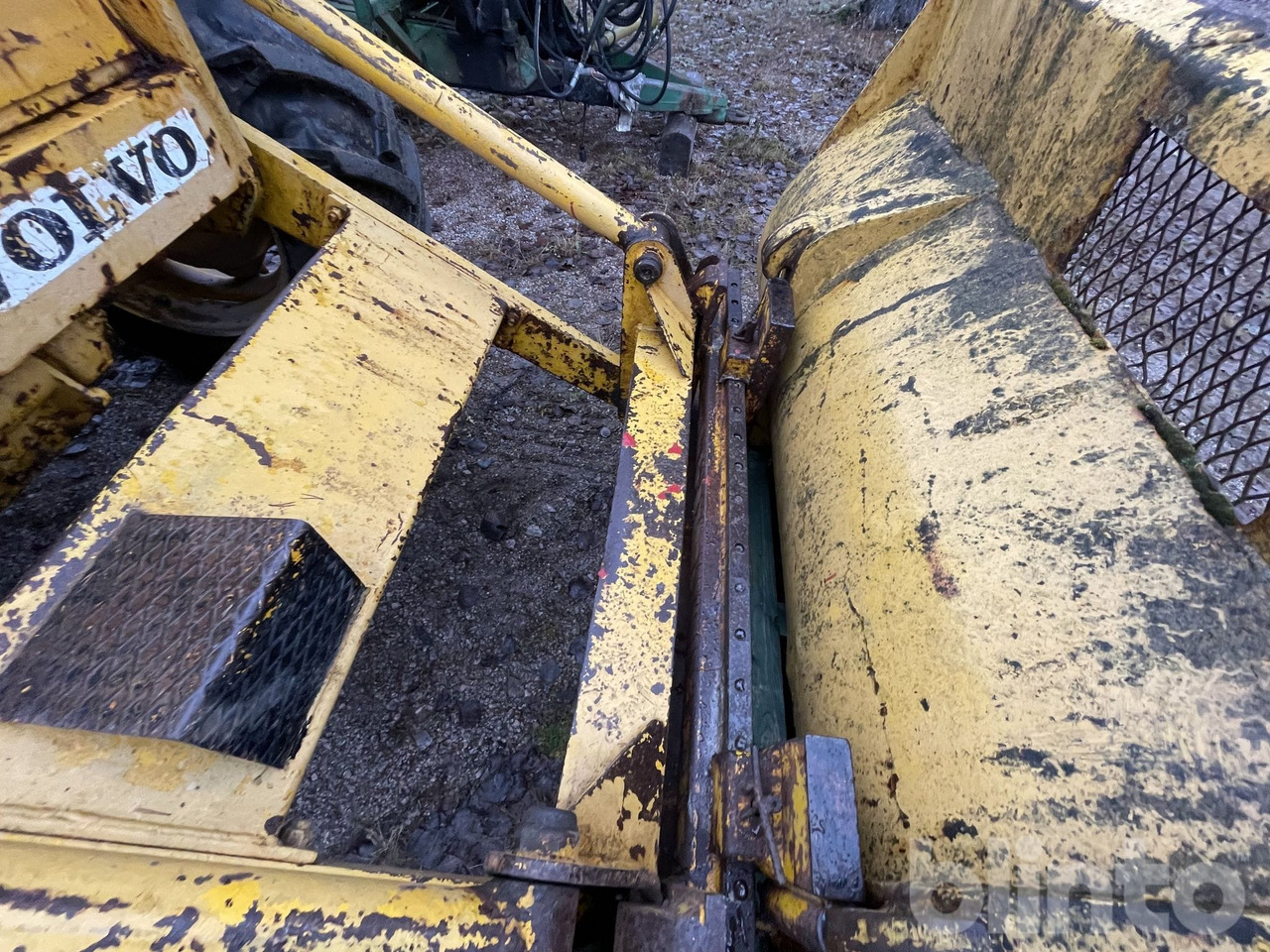 Chargeuse sur pneus BM H10 2053