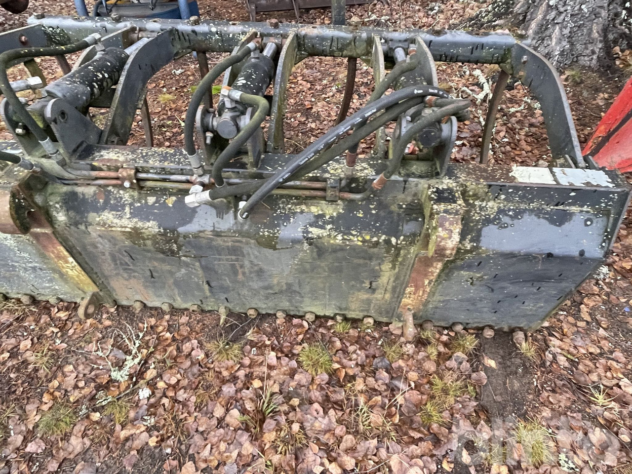 Chargeuse sur pneus BM H10 2053