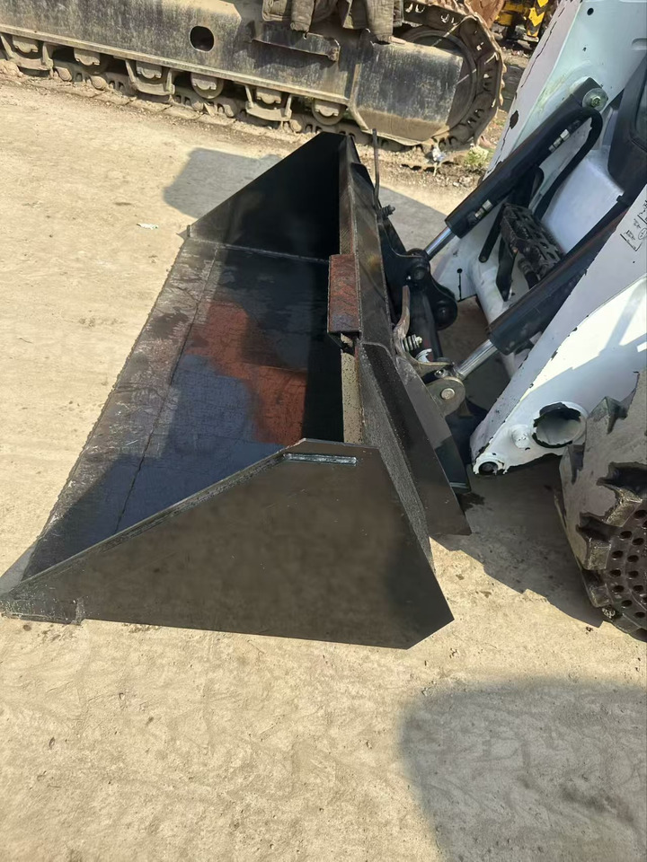 Chargeuse sur pneus BOBCAT S550