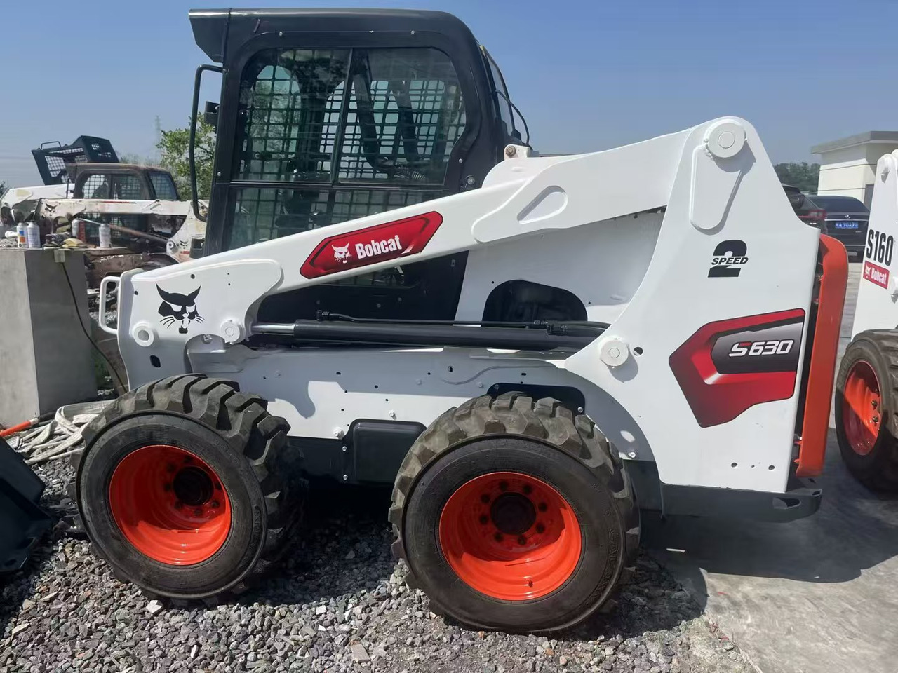 Chargeuse sur pneus BOBCAT S630
