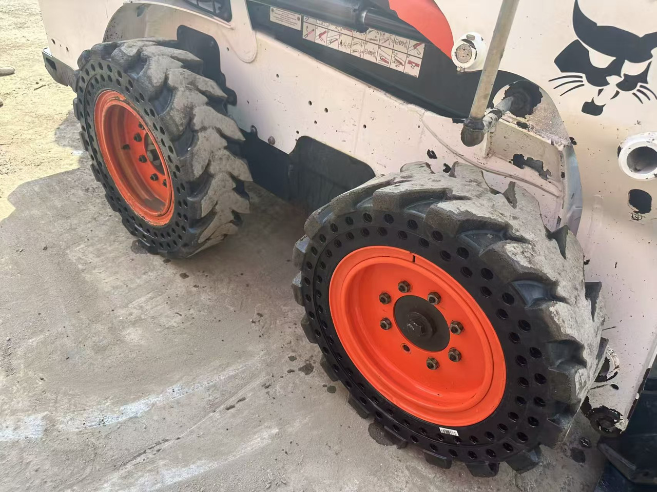 Chargeuse sur pneus BOBCAT s550