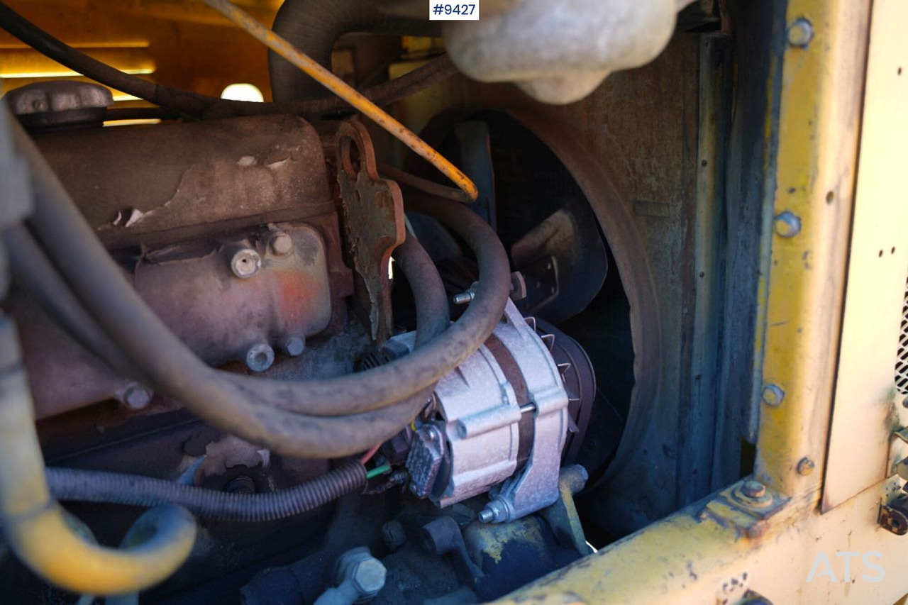 Chargeuse sur pneus Backhoe loader Volvo BM 840