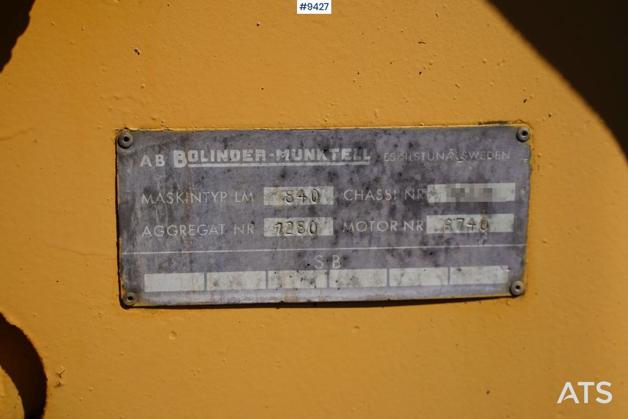 Chargeuse sur pneus Backhoe loader Volvo BM 840