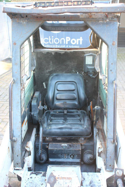Chargeuse sur pneus Bobcat 463