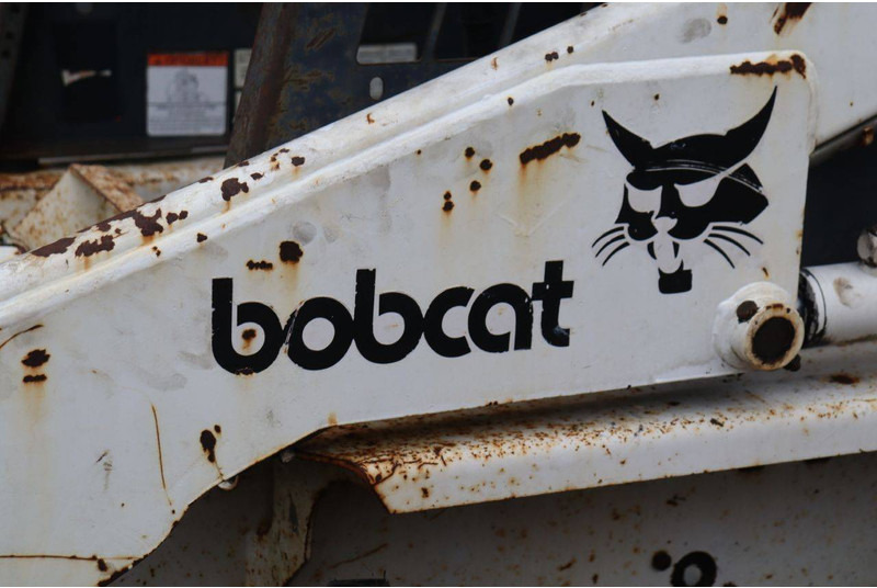Chargeuse sur pneus Bobcat 743