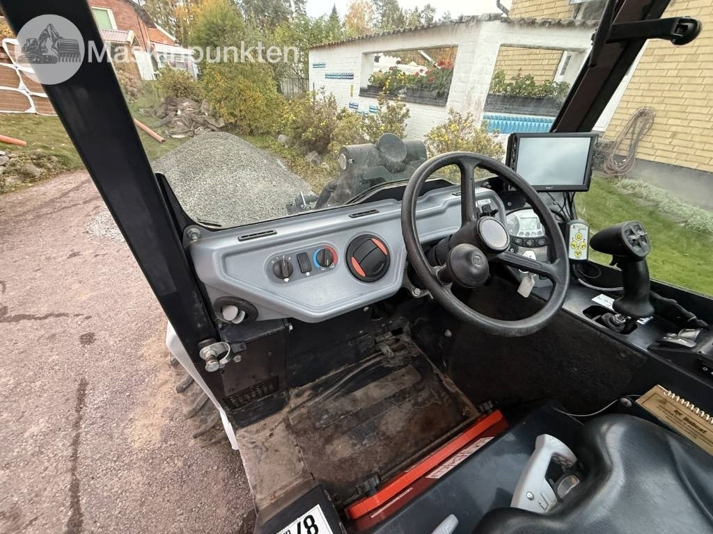 Chargeuse sur pneus Bobcat L 28 Hjullastare + Släp