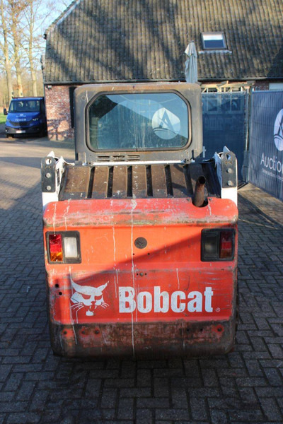 Chargeuse sur pneus Bobcat S130