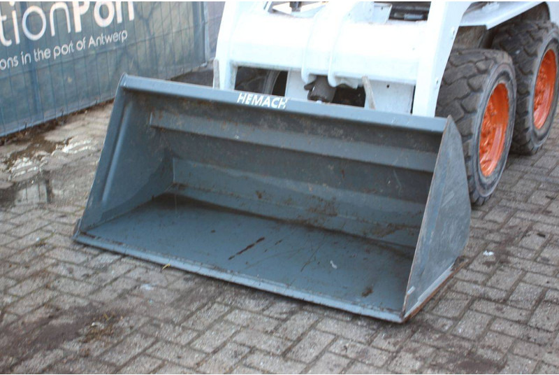 Chargeuse sur pneus Bobcat S130