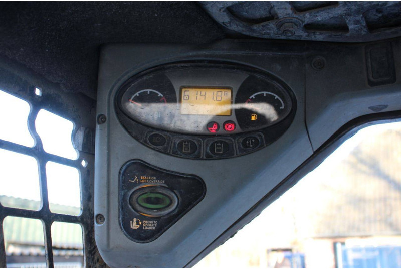 Chargeuse sur pneus Bobcat S130