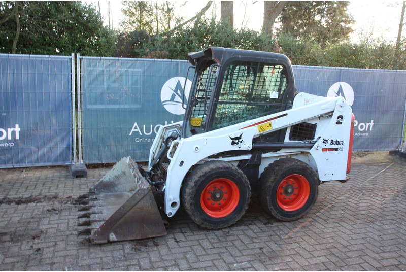 Chargeuse sur pneus Bobcat S450