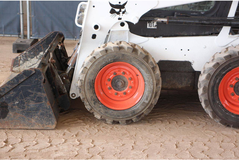 Chargeuse sur pneus Bobcat S550