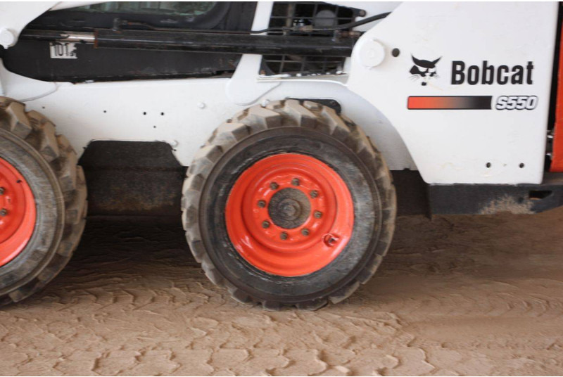 Chargeuse sur pneus Bobcat S550