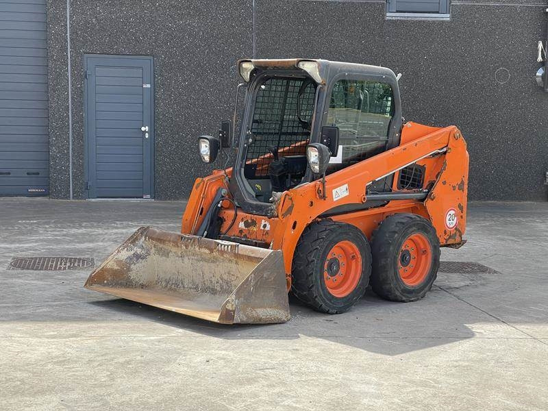 Chargeuse sur pneus Bobcat S 450