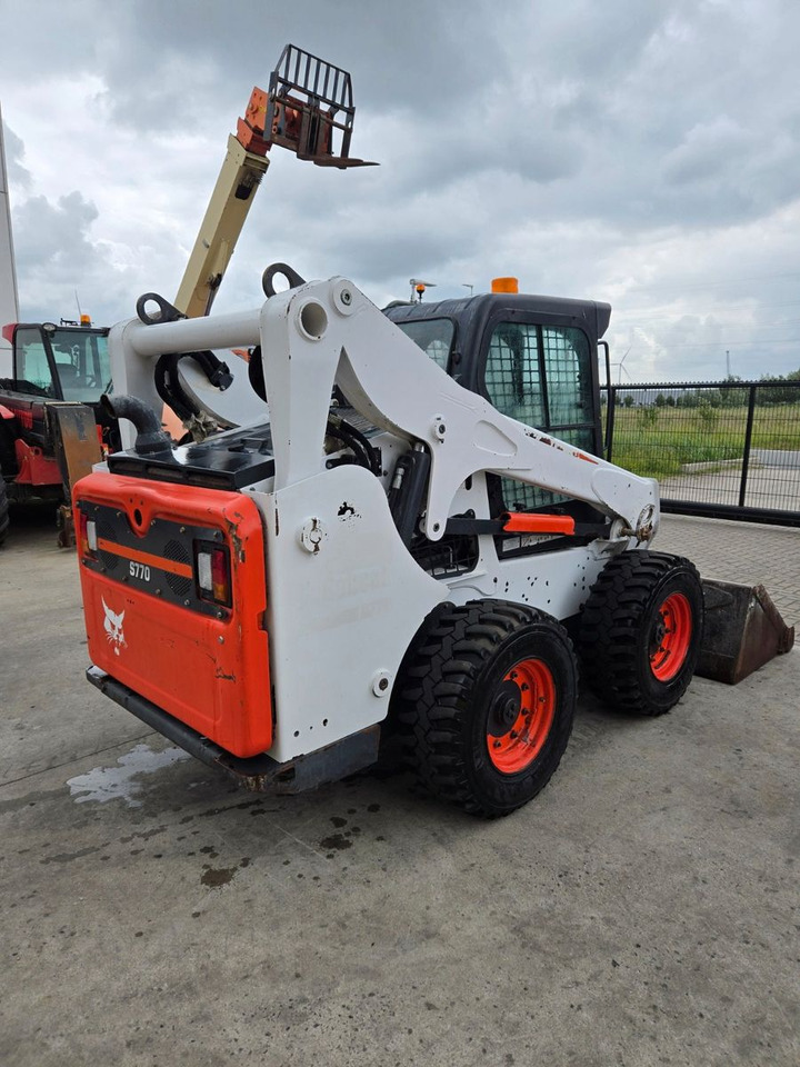 Chargeuse sur pneus Bobcat S 770