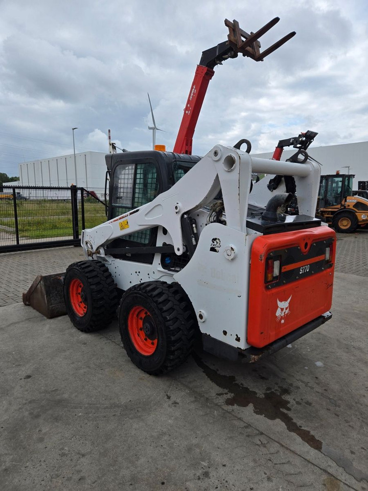 Chargeuse sur pneus Bobcat S 770