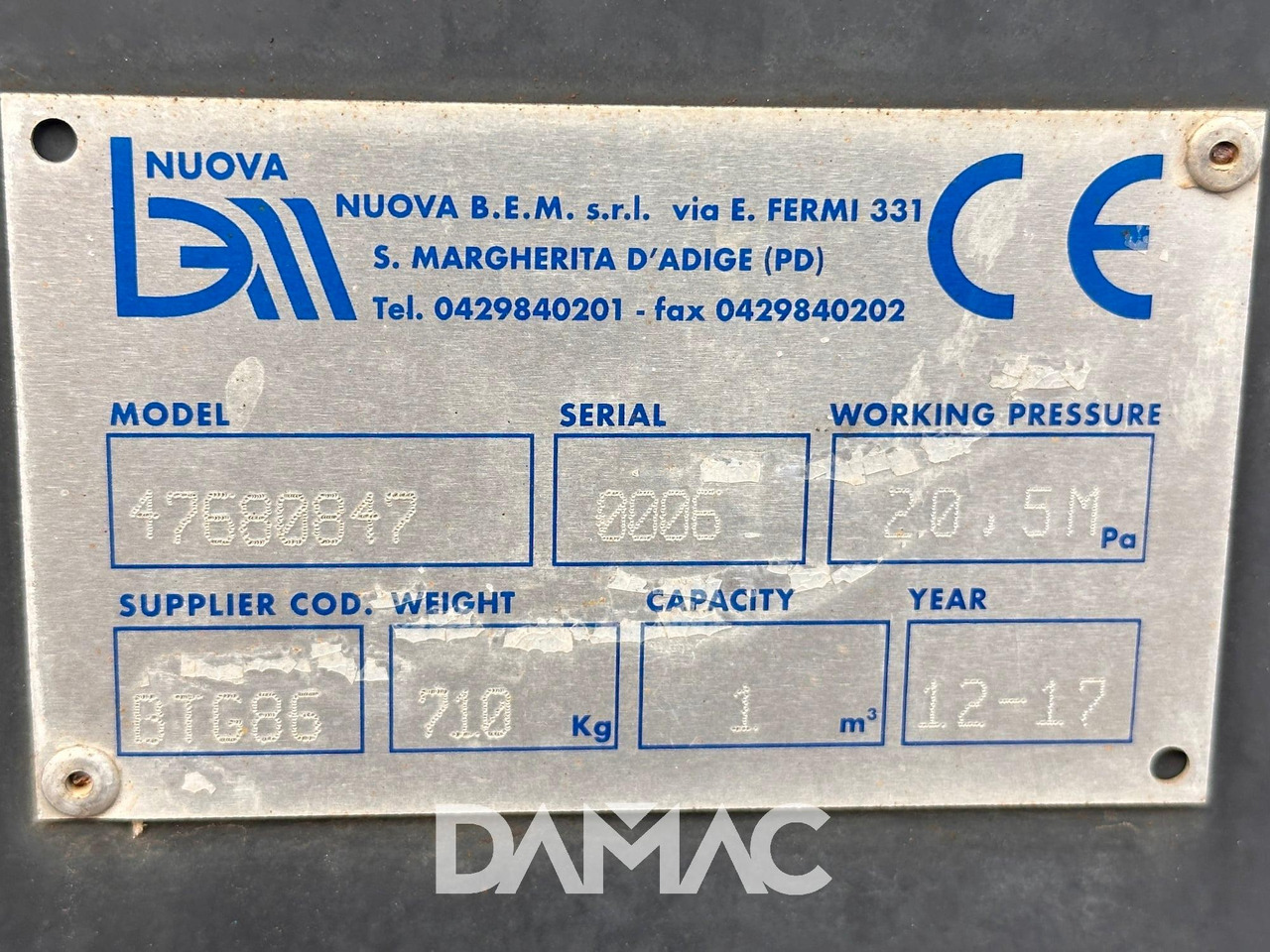 Chargeuse sur pneus CASE 321F