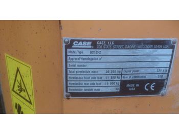 Chargeuse sur pneus CASE 921 C