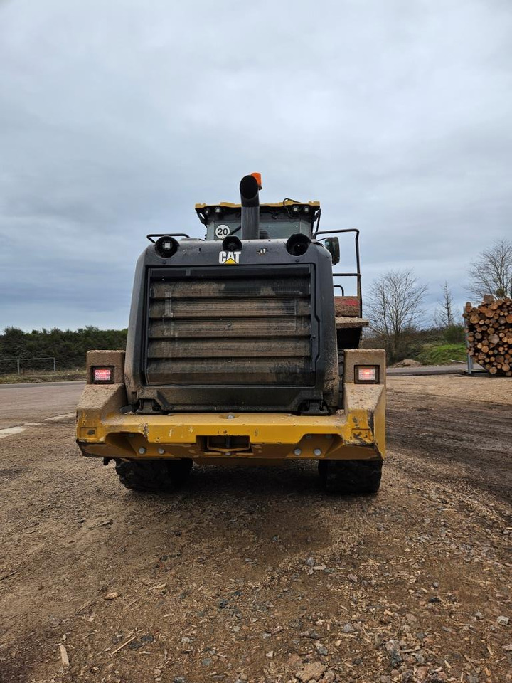Chargeuse sur pneus CATERPILLAR