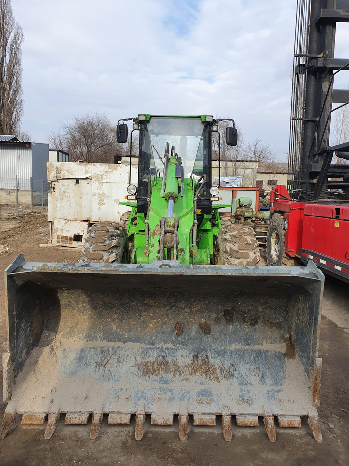 Chargeuse sur pneus CATERPILLAR 924H