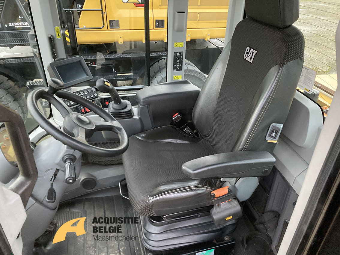 Chargeuse sur pneus CATERPILLAR 930M High Lift