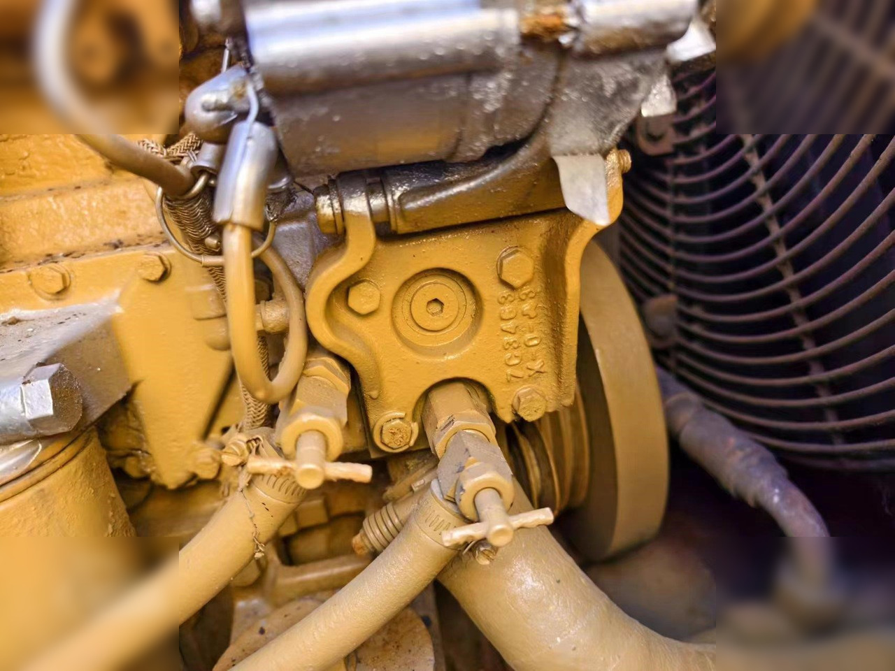 Chargeuse sur pneus CATERPILLAR 938F