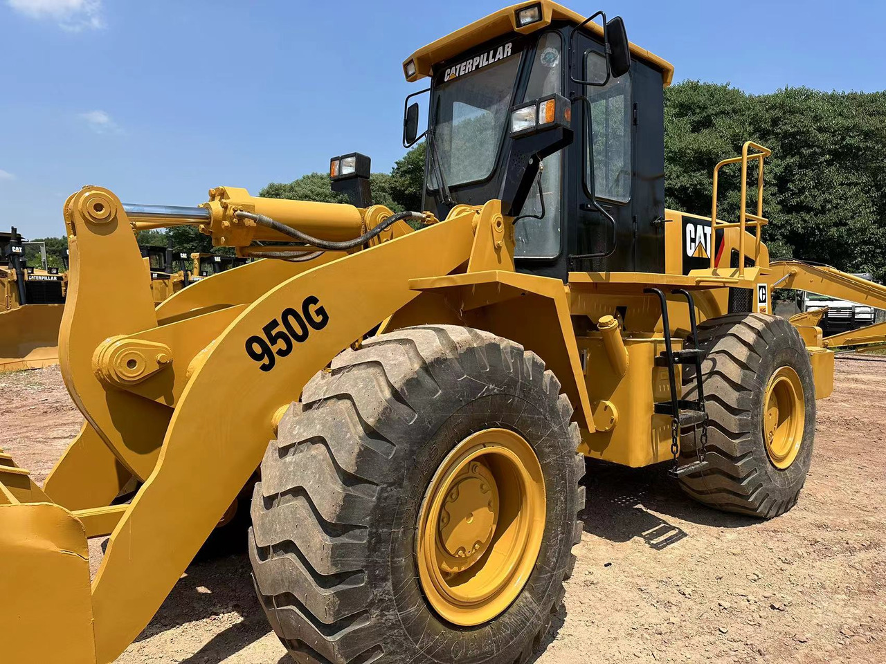 Chargeuse sur pneus CATERPILLAR 950G