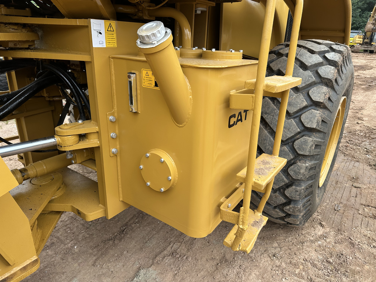 Chargeuse sur pneus CATERPILLAR 950G