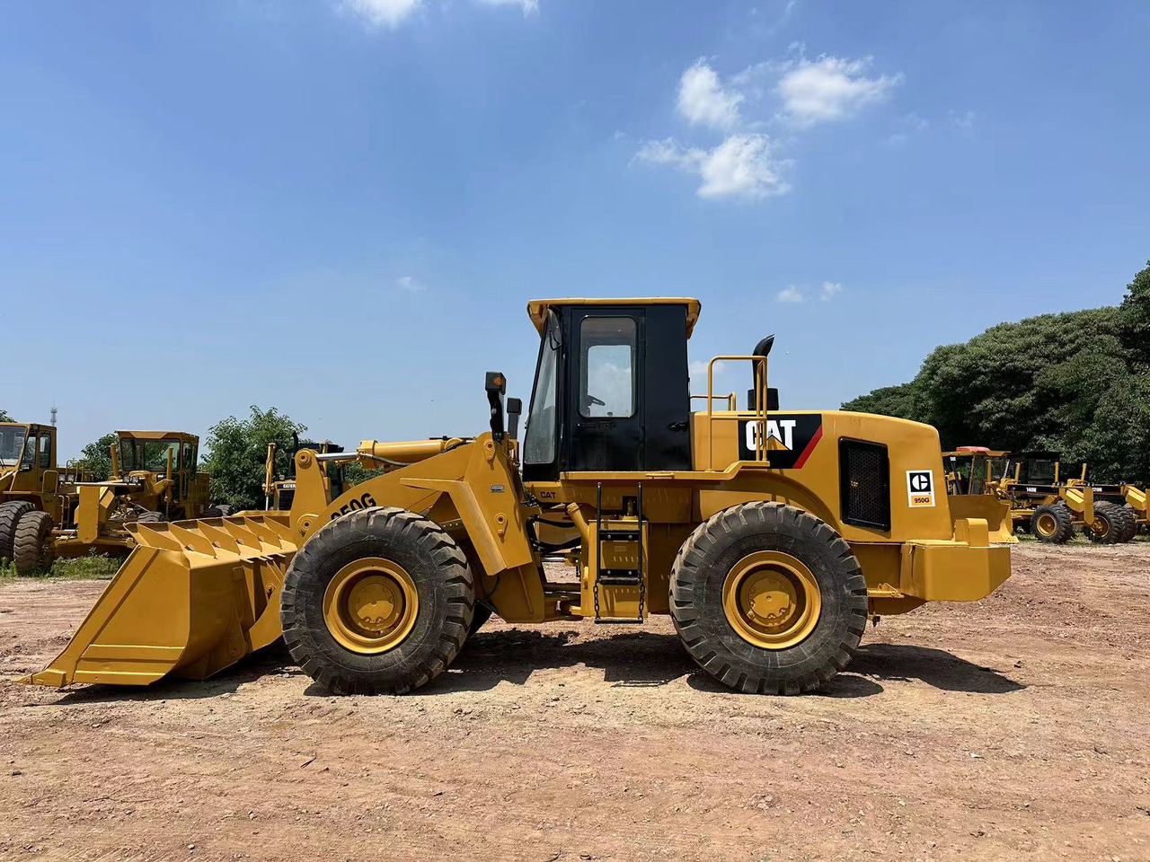 Chargeuse sur pneus CATERPILLAR 950G