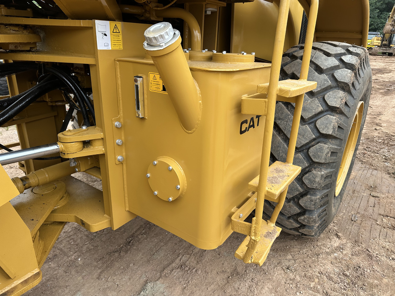 Chargeuse sur pneus CATERPILLAR 950G