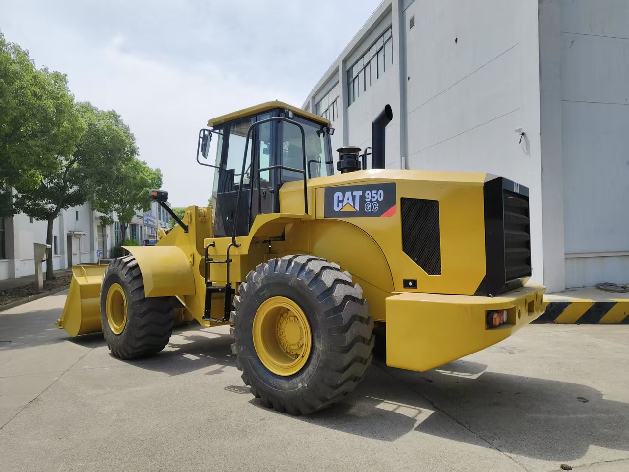 Chargeuse sur pneus CATERPILLAR 950GC