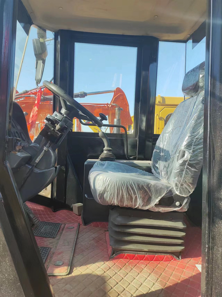 Chargeuse sur pneus CATERPILLAR 950H