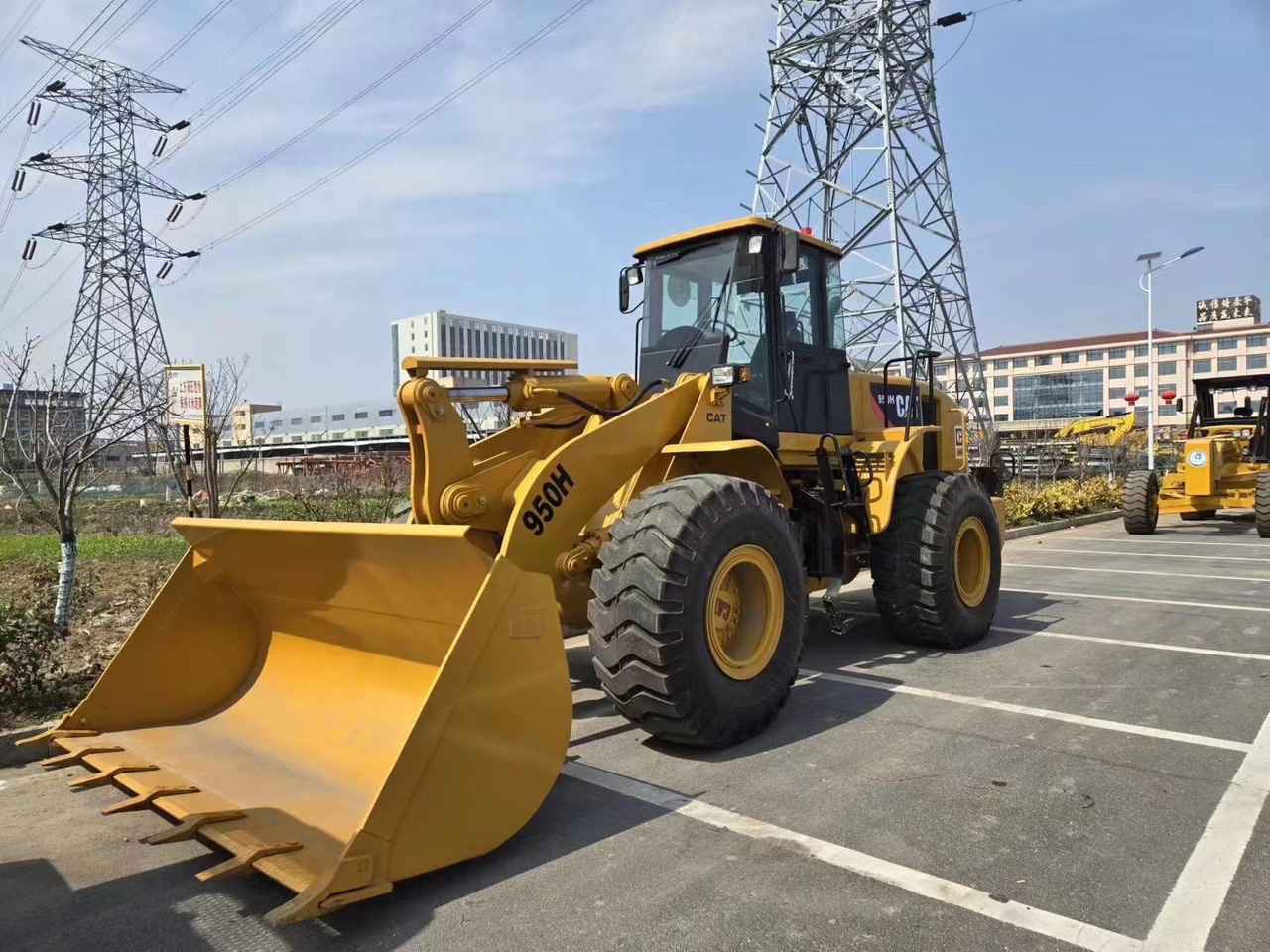 Chargeuse sur pneus CATERPILLAR 950H