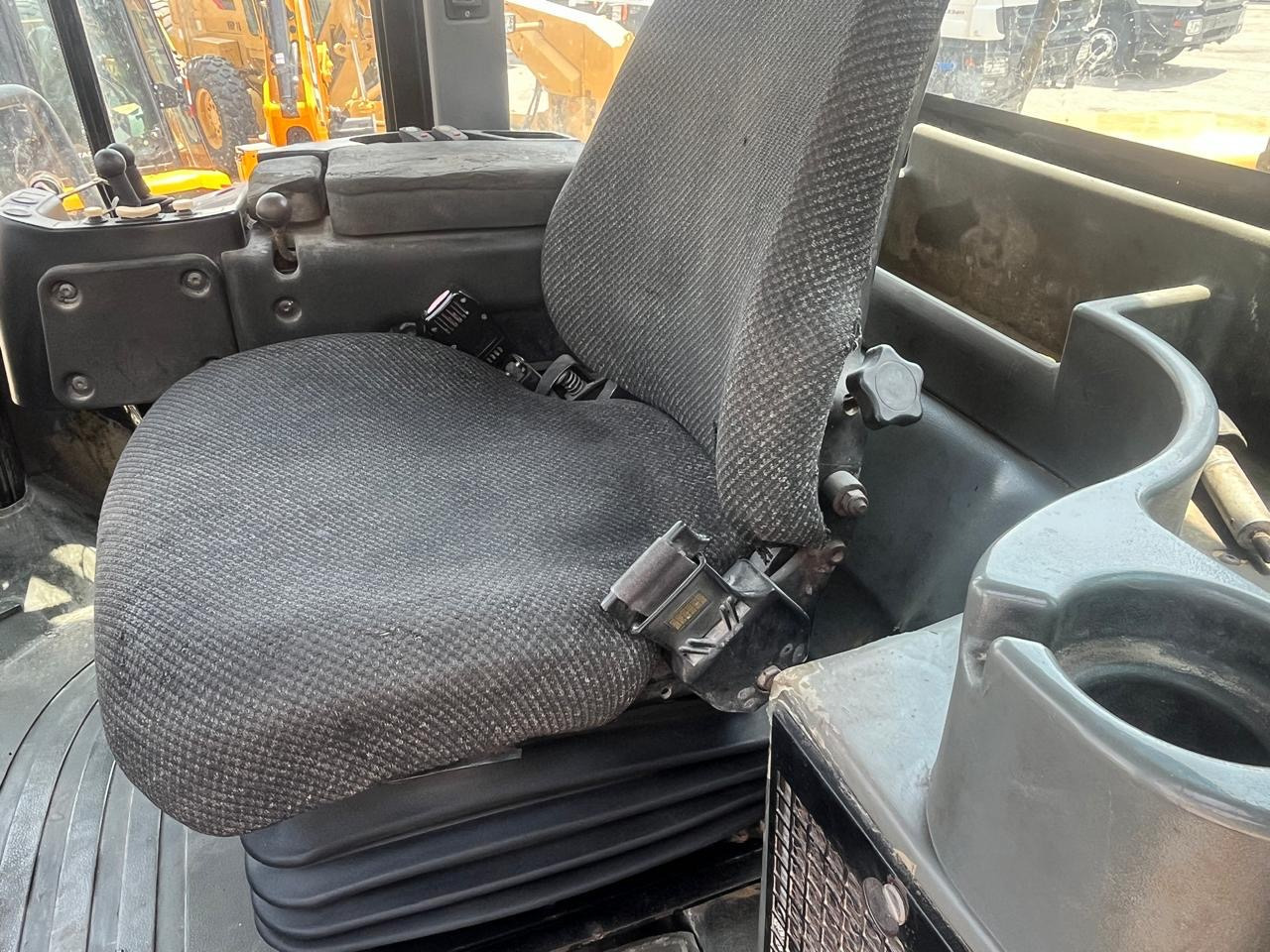 Chargeuse sur pneus CATERPILLAR 950H