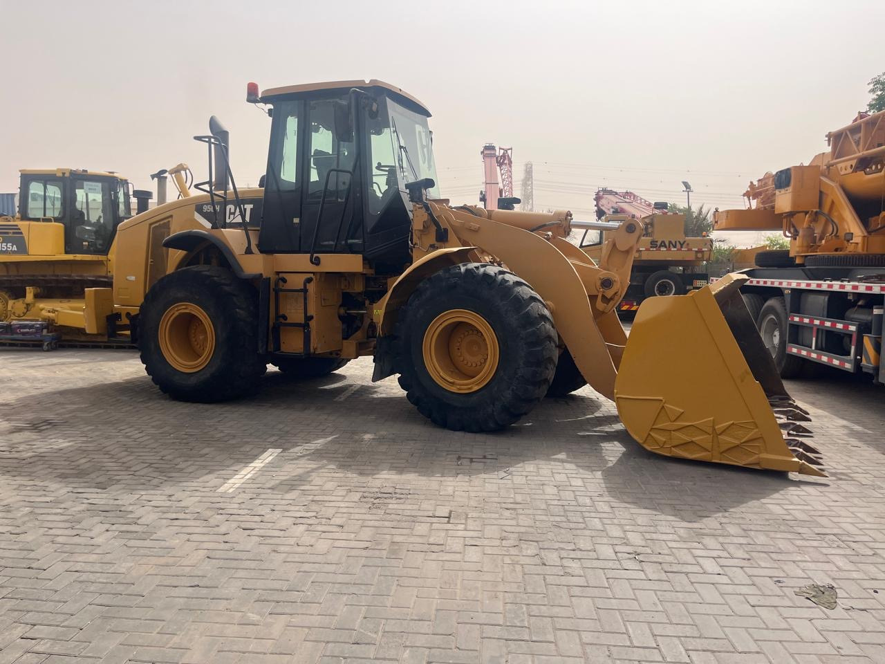 Chargeuse sur pneus CATERPILLAR 950H