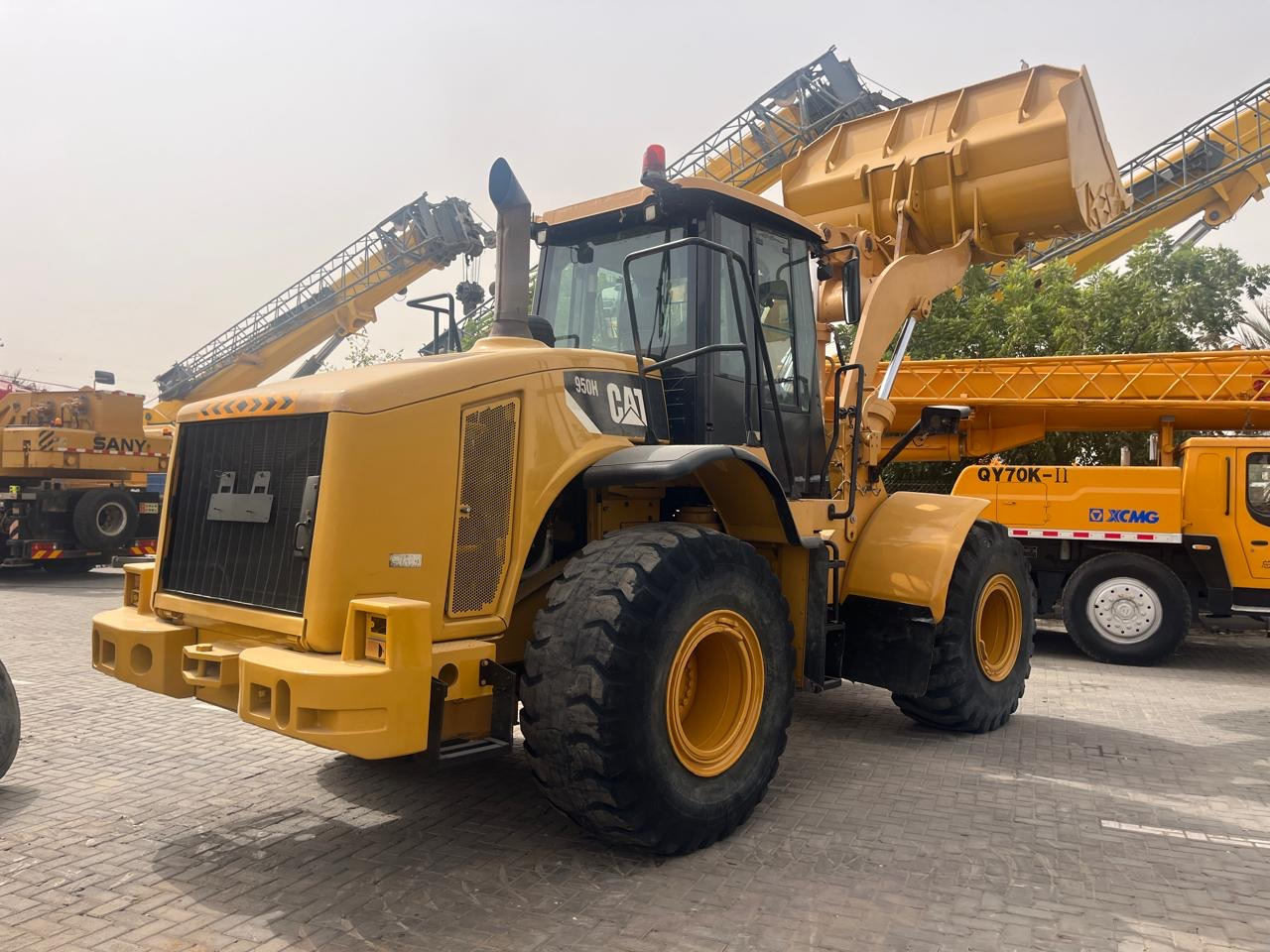 Chargeuse sur pneus CATERPILLAR 950H