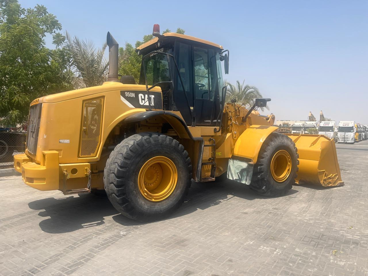 Chargeuse sur pneus CATERPILLAR 950H