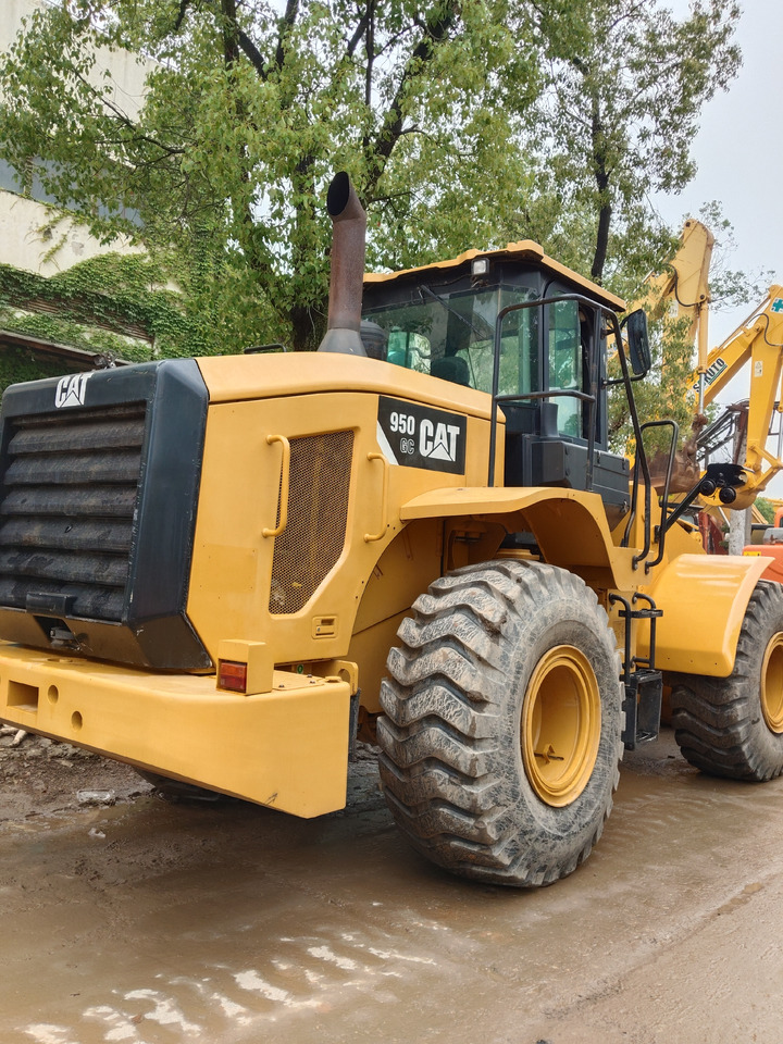 Chargeuse sur pneus CATERPILLAR 950 GC CAT 950GC
