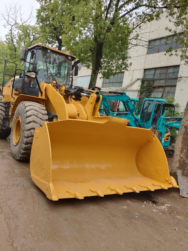 Chargeuse sur pneus CATERPILLAR 950 GC CAT 950GC