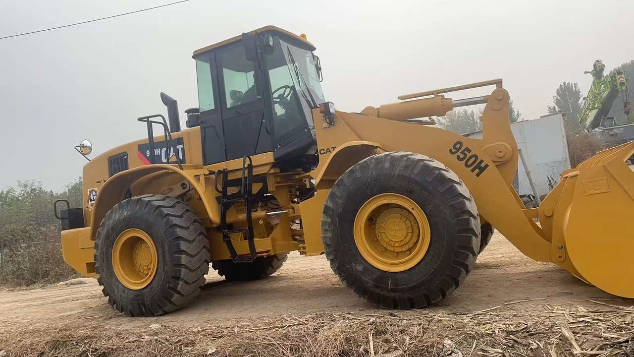 Chargeuse sur pneus CATERPILLAR 950 H