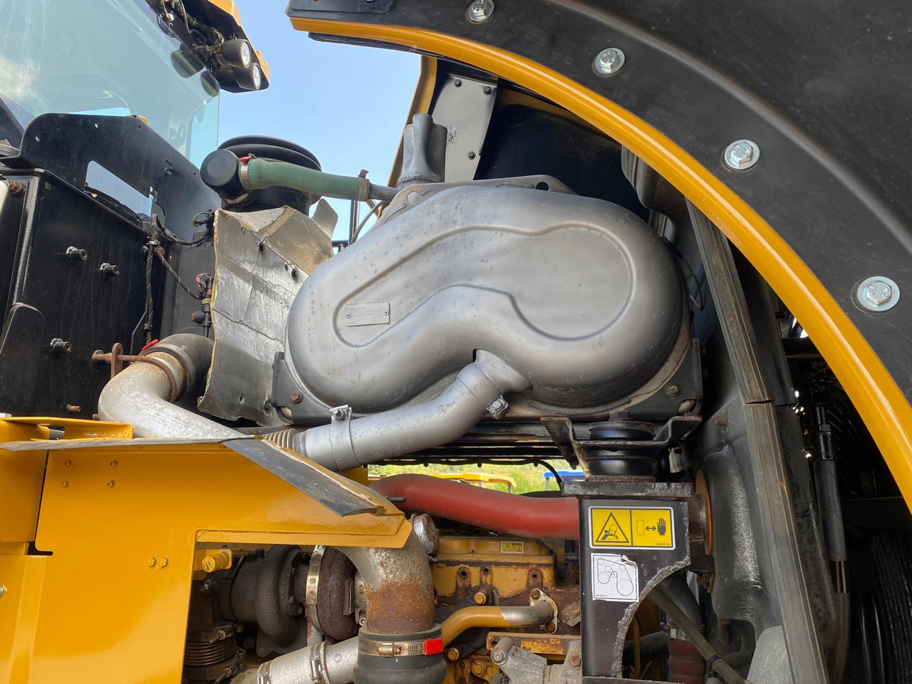 Chargeuse sur pneus CATERPILLAR 950 M